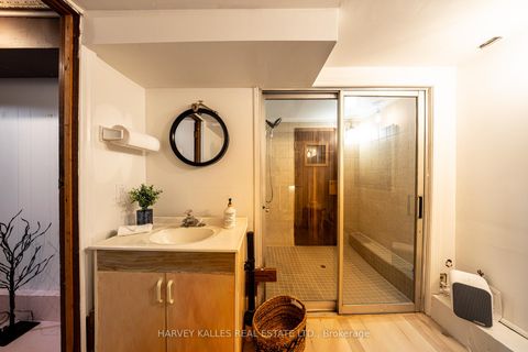 Photo 39 at 467 Hillsdale Avenue E, Mount Pleasant East, Toronto