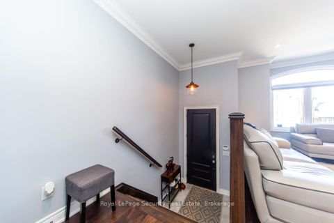Photo 6 at 31 John Best Avenue, Amesbury, Toronto