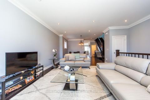 Photo 8 at 31 John Best Avenue, Amesbury, Toronto