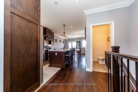 Photo 11 at 31 John Best Avenue, Amesbury, Toronto