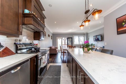 Photo 15 at 31 John Best Avenue, Amesbury, Toronto