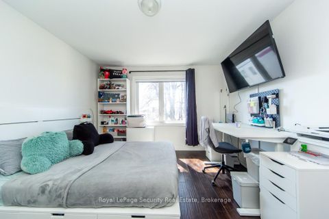 Photo 32 at 31 John Best Avenue, Amesbury, Toronto