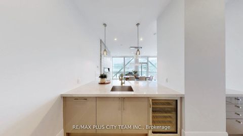 Photo 10 at 1305 - 39 Queens Quay E, Waterfront Communities C8, Toronto