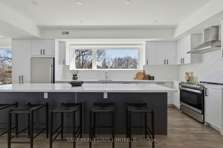 Photo 10 at 21 - 35 Birchcliff Avenue, Cliffside, Toronto
