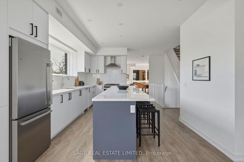 Photo 19 at 21 - 35 Birchcliff Avenue, Cliffside, Toronto