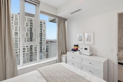 Photo 11 at 2005 - 20 Tubman Avenue, Regent Park, Toronto