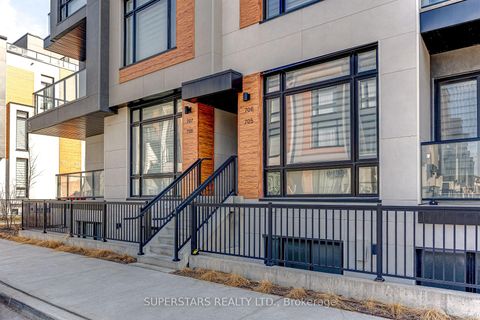 Photo 2 at 705 - 5 Steckley House Lane, Rural Richmond Hill, Richmond Hill