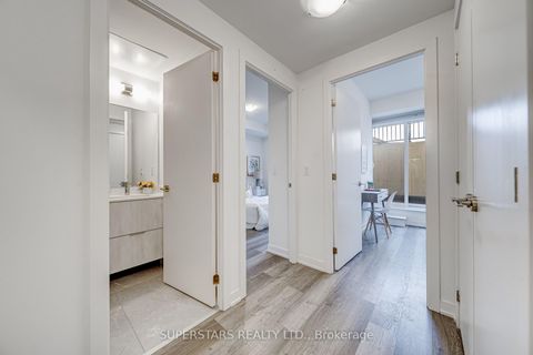 Photo 12 at 705 - 5 Steckley House Lane, Rural Richmond Hill, Richmond Hill