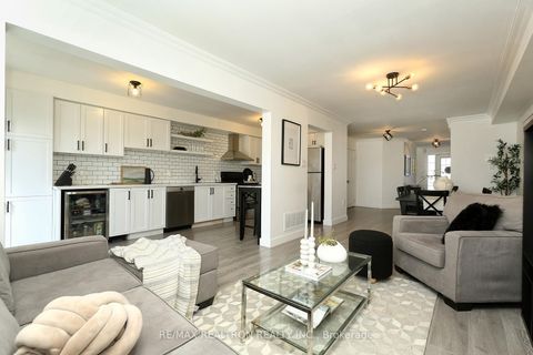 Photo 8 at 376 Rannie Road, Summerhill Estates, Newmarket