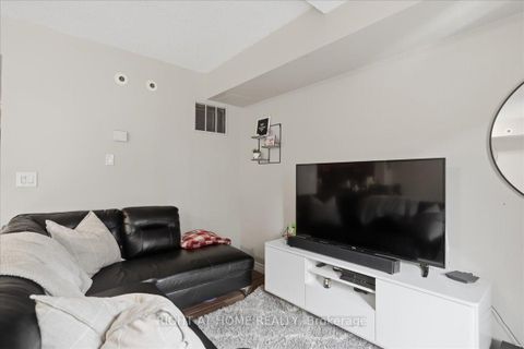 Photo 7 at 1009 - 3043 Finch Avenue W, Humbermede, Toronto