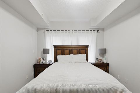 Photo 10 at 1009 - 3043 Finch Avenue W, Humbermede, Toronto