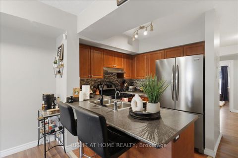 Photo 16 at 1009 - 3043 Finch Avenue W, Humbermede, Toronto