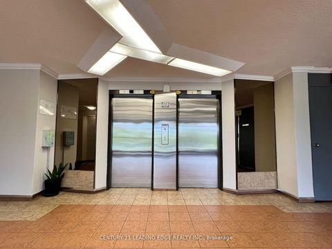 Photo 12 at 916 - 80 Grandravine Drive, York University Heights, Toronto