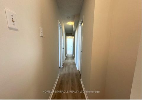 Photo 22 at 303 - 665 Kennedy Road, Kennedy Park, Toronto