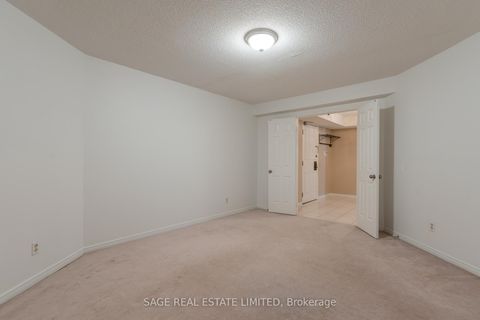 Photo 5 at 302 - 25 George Street, Moss Park, Toronto