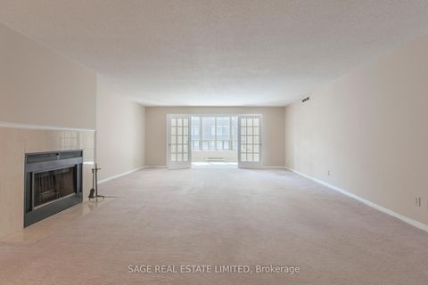 Photo 9 at 302 - 25 George Street, Moss Park, Toronto