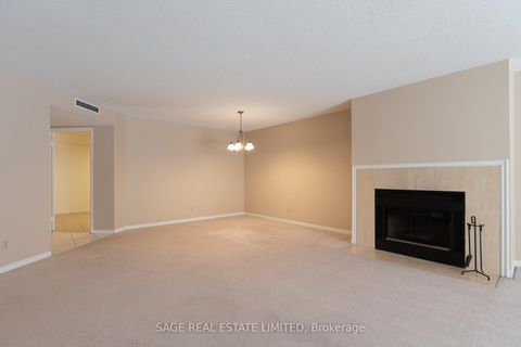 Photo 14 at 302 - 25 George Street, Moss Park, Toronto
