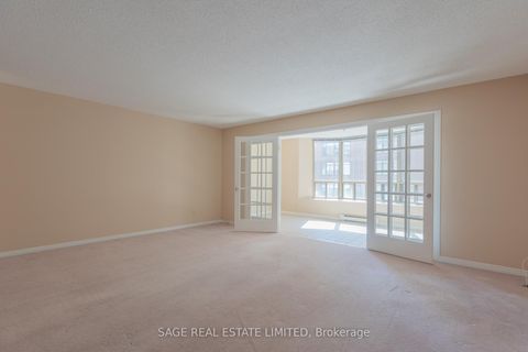 Photo 15 at 302 - 25 George Street, Moss Park, Toronto