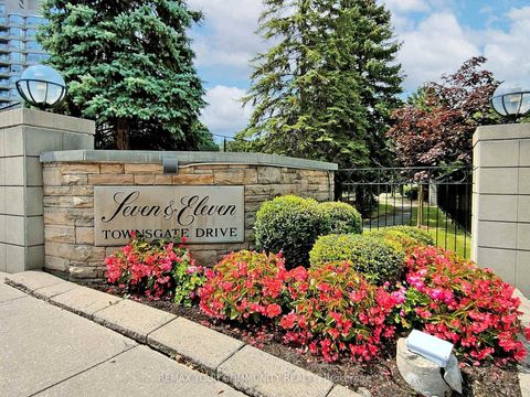 Photo 3 at 514 - 7 Townsgate Drive, Yorkhill, Vaughan