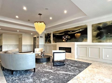 Photo 5 at 514 - 7 Townsgate Drive, Yorkhill, Vaughan