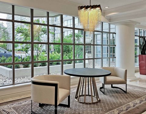 Photo 6 at 514 - 7 Townsgate Drive, Yorkhill, Vaughan