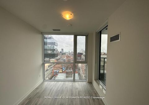 Photo 6 at 1005 - 70 Princess Street, Moss Park, Toronto