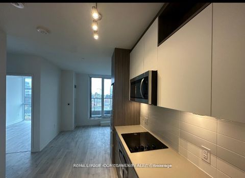 Photo 7 at 1005 - 70 Princess Street, Moss Park, Toronto