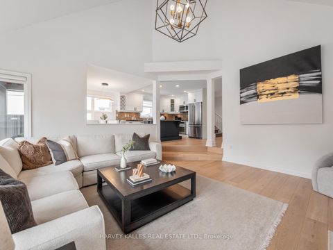 Photo 9 at 431 Douglas Avenue, Nortown, Toronto