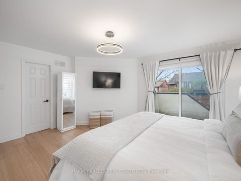 Photo 18 at 431 Douglas Avenue, Nortown, Toronto