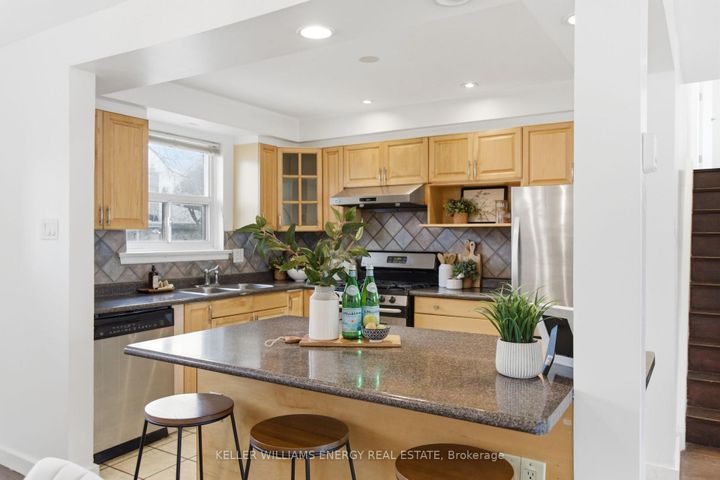 Photo 14 at 20 Ravenview Drive, West Hill, Toronto