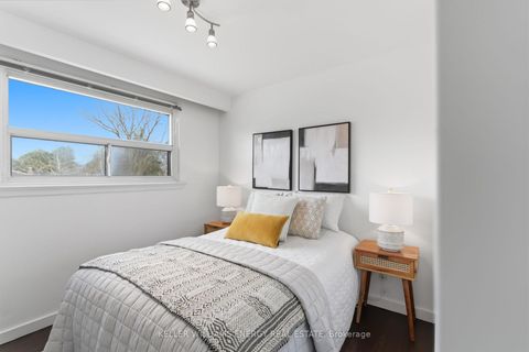Photo 27 at 20 Ravenview Drive, West Hill, Toronto