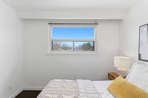 Photo 28 at 20 Ravenview Drive, West Hill, Toronto