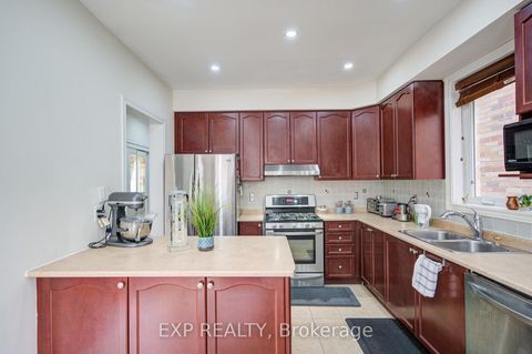 Photo 11 at 20 Everett Street, Wismer, Markham