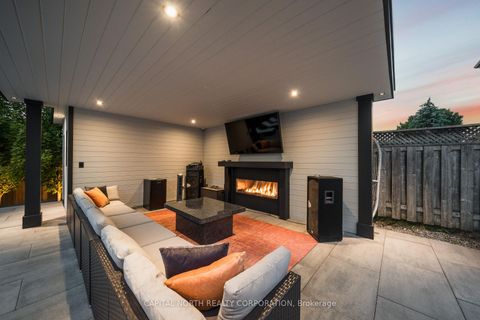 Photo 2 at 130 Fifth Avenue, East Woodbridge, Vaughan