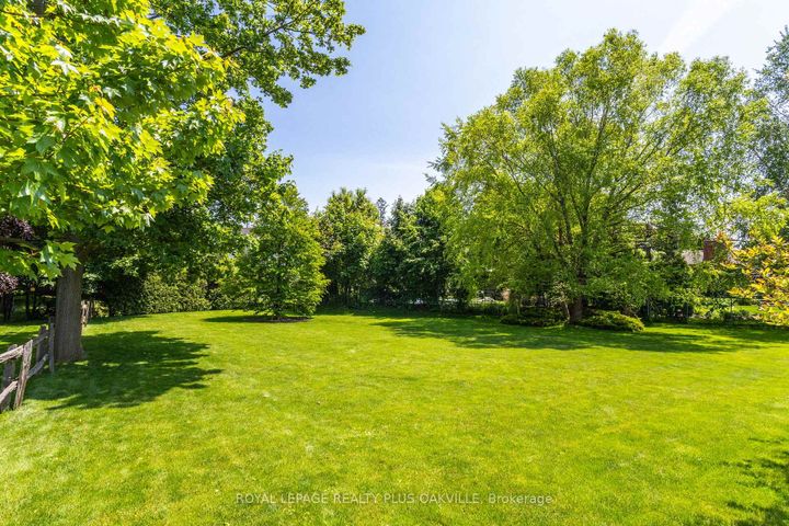 Photo 19 at 2030 Vickery Drive, WO West, Oakville