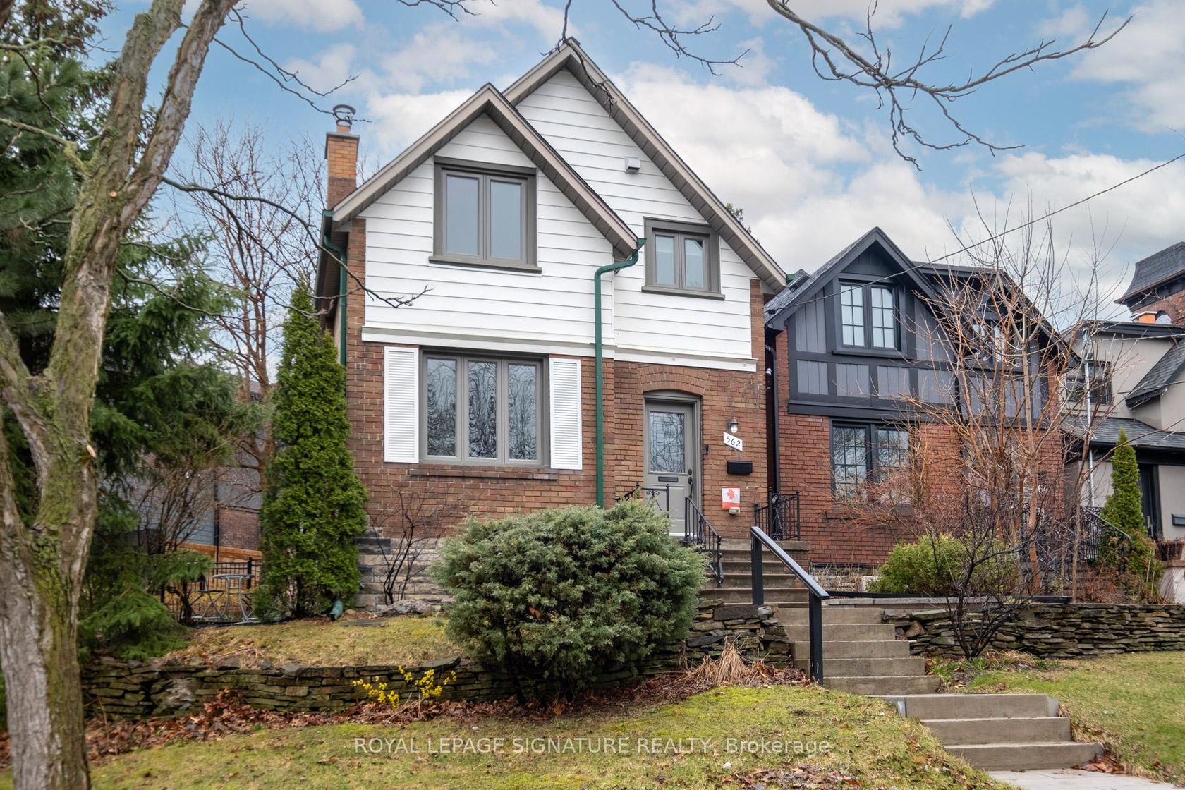562 Indian Road, High Park North, Toronto photo 4