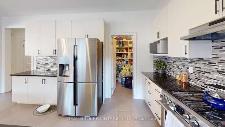 Photo 6 at 34 Kidd Street, Bradford, Bradford West Gwillimbury