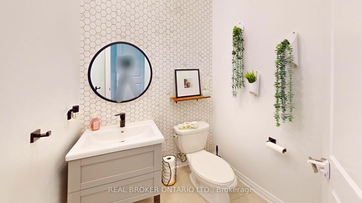 Photo 7 at 34 Kidd Street, Bradford, Bradford West Gwillimbury