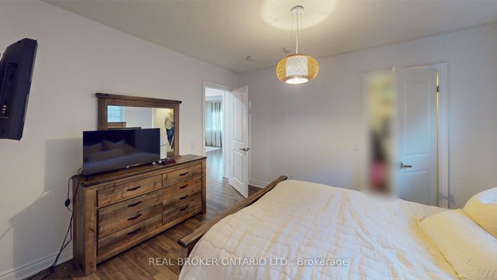 Photo 12 at 34 Kidd Street, Bradford, Bradford West Gwillimbury