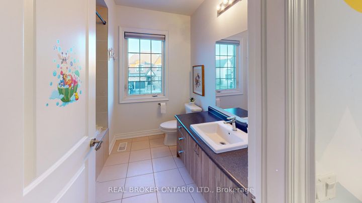 Photo 13 at 34 Kidd Street, Bradford, Bradford West Gwillimbury