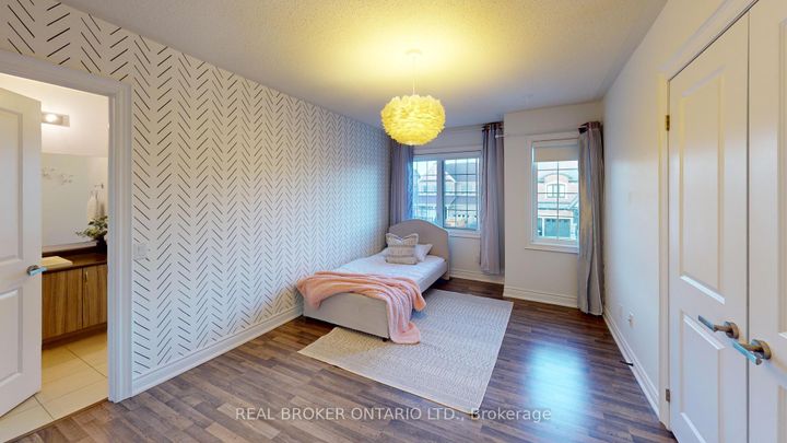 Photo 16 at 34 Kidd Street, Bradford, Bradford West Gwillimbury