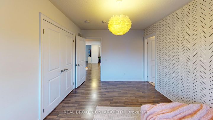 Photo 17 at 34 Kidd Street, Bradford, Bradford West Gwillimbury