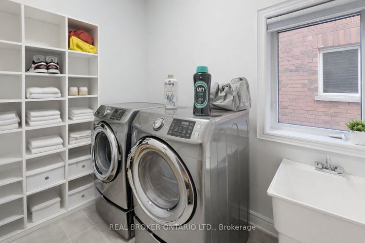 Photo 21 at 34 Kidd Street, Bradford, Bradford West Gwillimbury