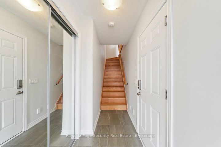 Photo 4 at 24 - 348 Wheat Boom Drive S, JM Joshua Meadows, Oakville