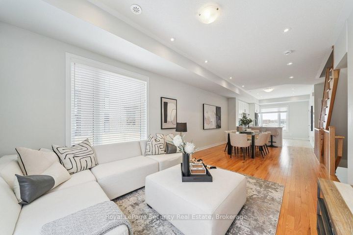 Photo 7 at 24 - 348 Wheat Boom Drive S, JM Joshua Meadows, Oakville