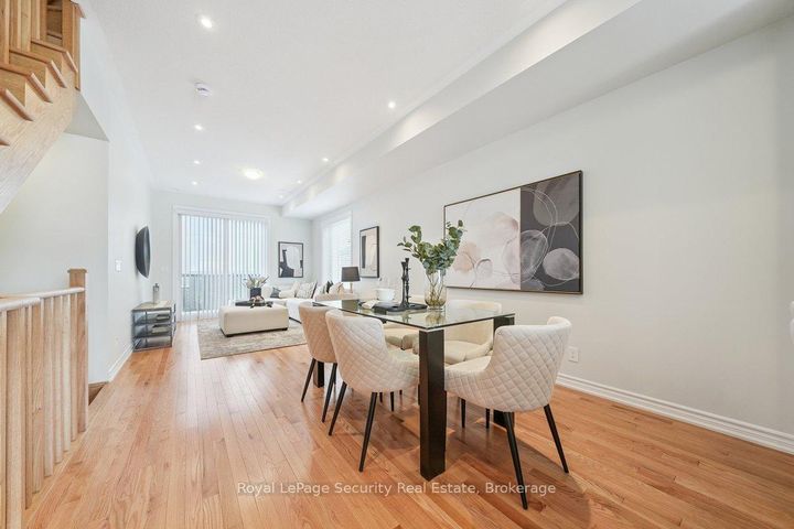 Photo 10 at 24 - 348 Wheat Boom Drive S, JM Joshua Meadows, Oakville