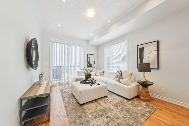 Photo 11 at 24 - 348 Wheat Boom Drive S, JM Joshua Meadows, Oakville