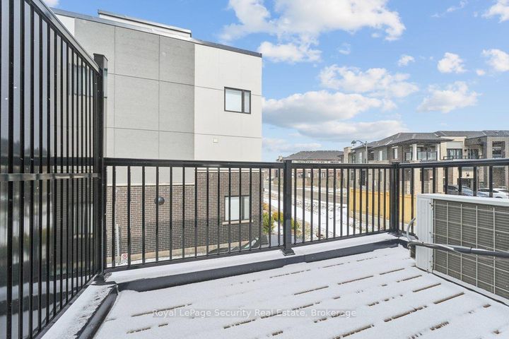 Photo 12 at 24 - 348 Wheat Boom Drive S, JM Joshua Meadows, Oakville