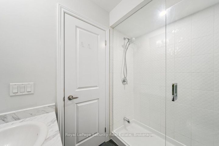 Photo 17 at 24 - 348 Wheat Boom Drive S, JM Joshua Meadows, Oakville