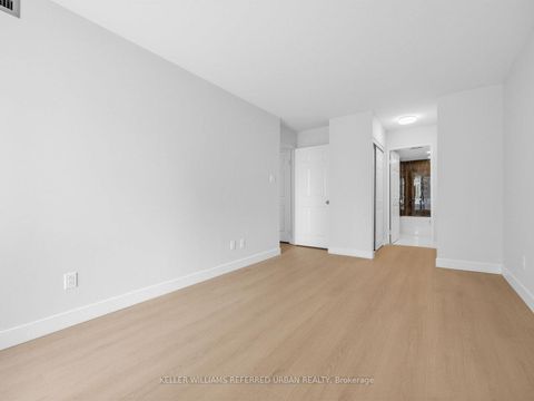 Photo 23 at 501 - 7 Bishop Avenue, Newtonbrook East, Toronto